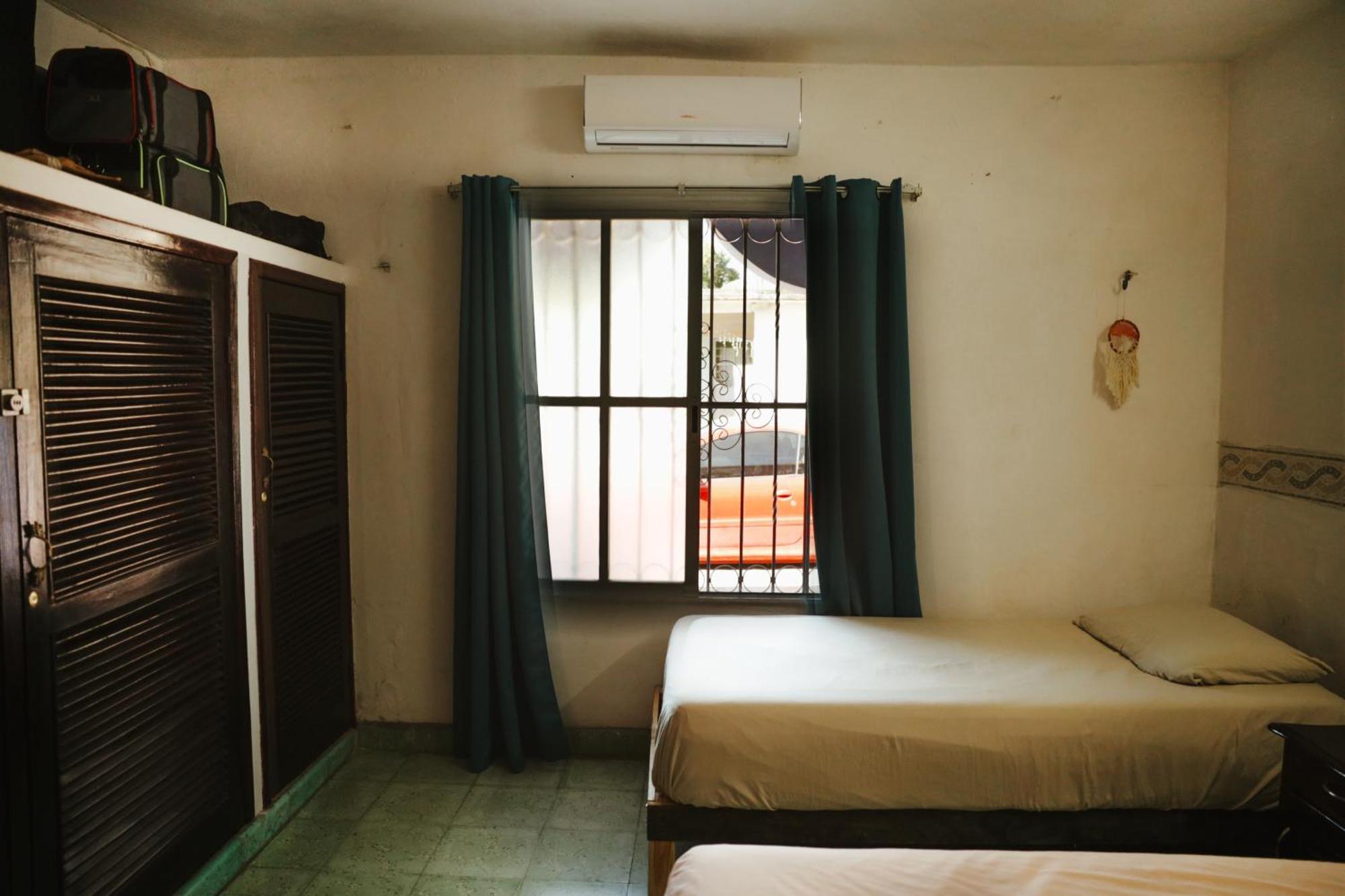 Hostal Casa Cucu - Wifi, Hot Water, Ac, Free Water Refill - Stay 3 Nights Or More And Get 1 Day Free Bikes & 1 Free Laundry Wash Valladolid  Exterior photo